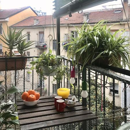 شقة Pied A Terre Sant'Agostino ميلان المظهر الخارجي الصورة