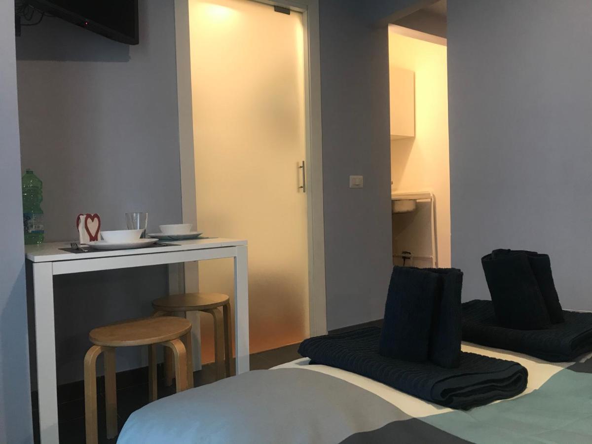شقة Pied A Terre Sant'Agostino ميلان المظهر الخارجي الصورة