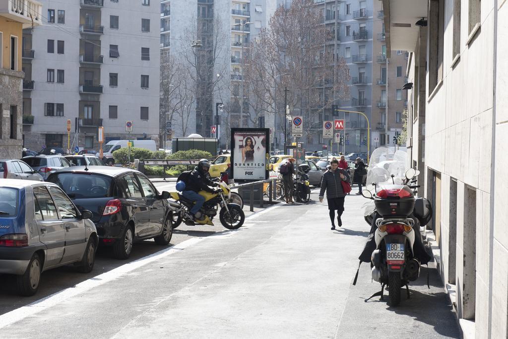 شقة Pied A Terre Sant'Agostino ميلان المظهر الخارجي الصورة