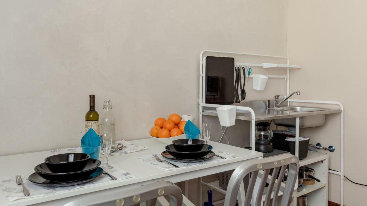 شقة Pied A Terre Sant'Agostino ميلان المظهر الخارجي الصورة